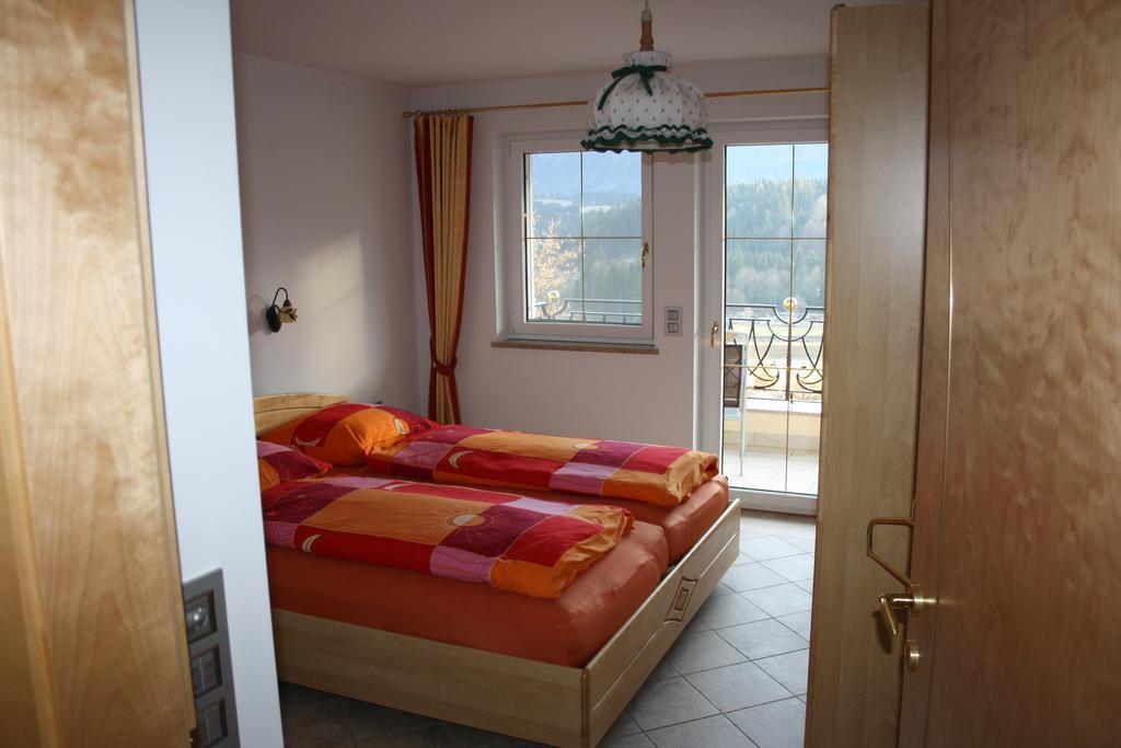 Villa Victoria Хермагор Стая снимка